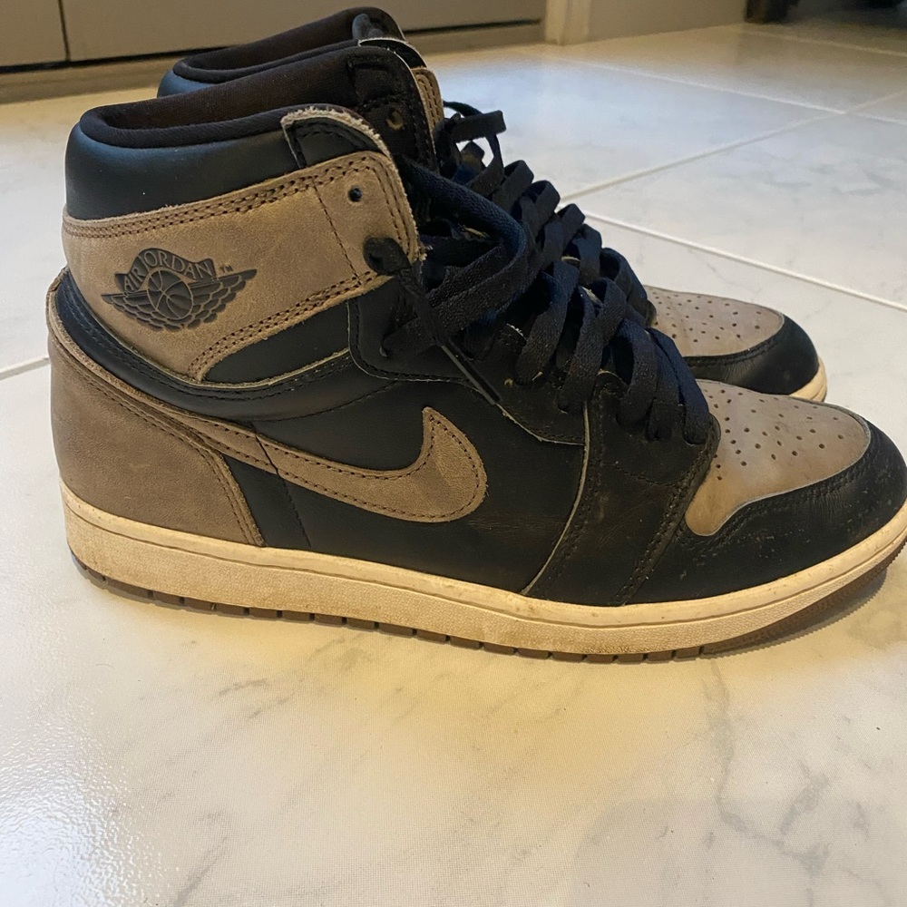 Jordan Men's Black and Brown Sneakers